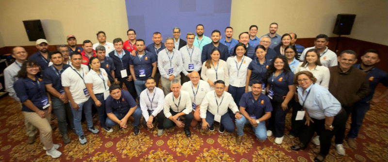 Particpants with Monisa at the Aviagen CSF event Particpants with Monisa at the Aviagen CSF event